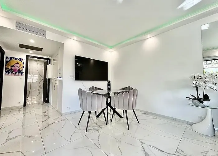 Gray D'albion -2a8- 1 * Cannes